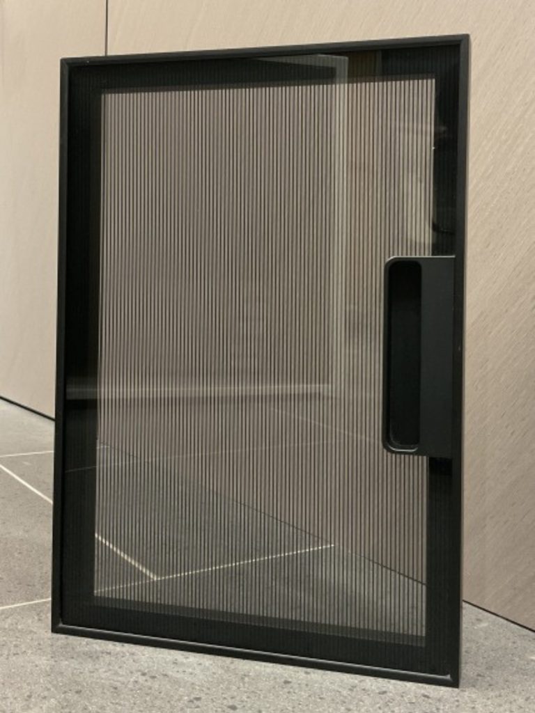 Halo profile shutters flutted glass panel