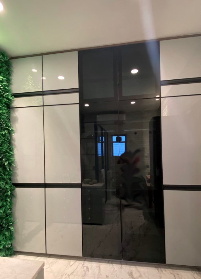 Niva profile shutter for wardrobes