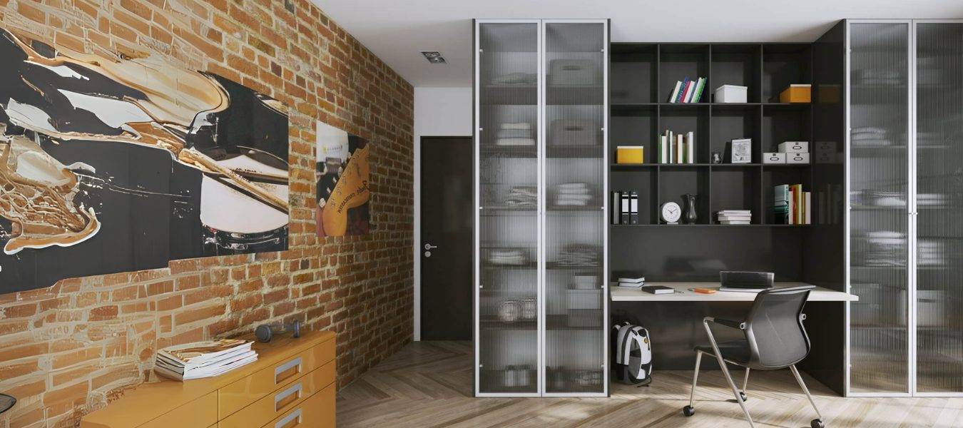 slido-glass-pivot-door-office